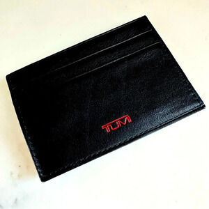 NWOT Tumi Leather Slim Card Case
